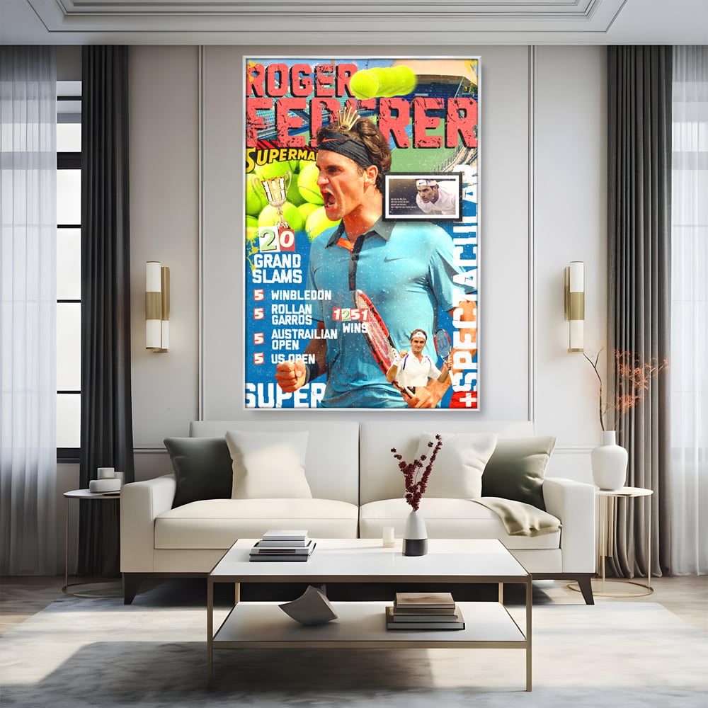 Tablou canvas cu tablou canvas cu roger federer si racheta de tenis, in rama de aluminiu argintiu, pe perete intr-un living